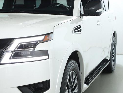 2023 Nissan Armada SL 2WD