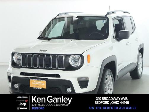 Alpine White Clearcoat 2022 Jeep Renegade Latitude