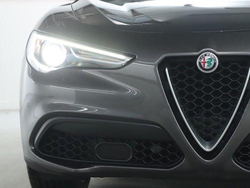2018 Alfa Romeo Stelvio Ti Sport