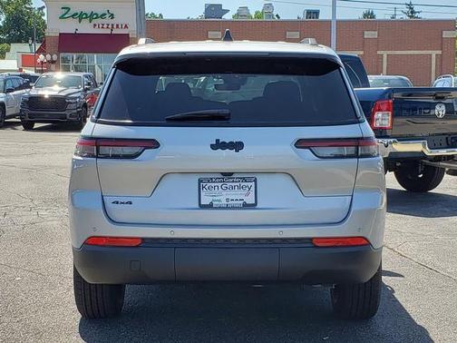 2025 Jeep Grand Cherokee L Altitude