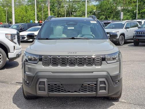 Sting-Gray Clearcoat 2026 Jeep Cherokee Overland