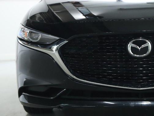 2025 Mazda Mazda3 FWD w/Preferred Package