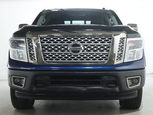 2017 Nissan Titan Platinum Reserve