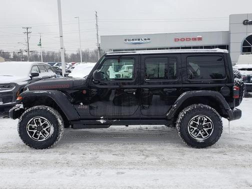 Black Clearcoat 2026 Jeep Wrangler Rubicon