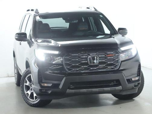 2023 Honda Passport AWD TrailSport