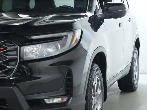 2023 Honda Passport AWD TrailSport