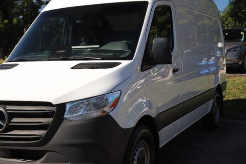 2025 Mercedes-Benz Sprinter 2500 Standard Roof