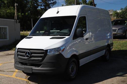 2025 Mercedes-Benz Sprinter 2500 Standard Roof