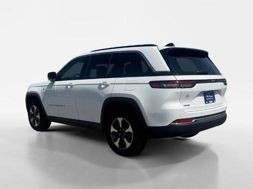 2024 Jeep Grand Cherokee BASE