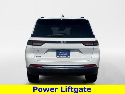 2024 Jeep Grand Cherokee BASE