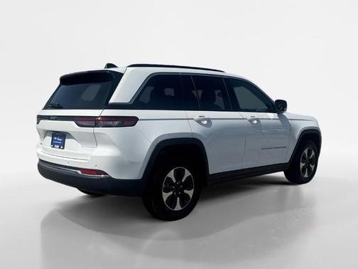 2024 Jeep Grand Cherokee BASE