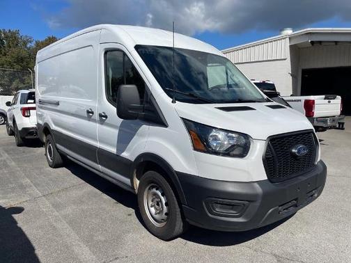 2024 Ford Transit-250 148 WB MEDIUM ROOF CARGO