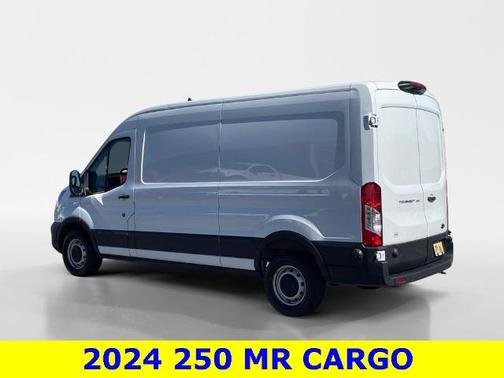 2024 Ford Transit-250 148 WB MEDIUM ROOF CARGO