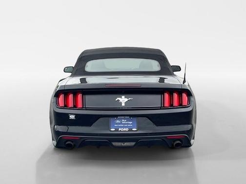 2017 Ford Mustang V6