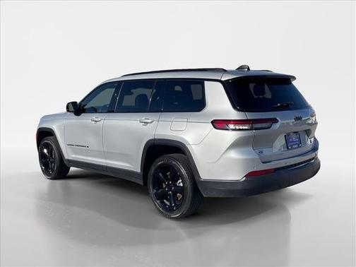 2023 Jeep Grand Cherokee LAREDO