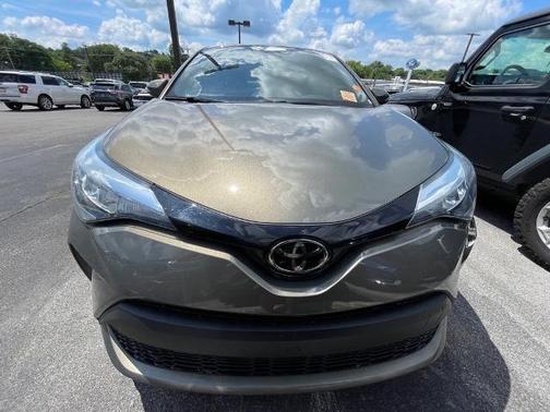 2021 Toyota C-HR XLE