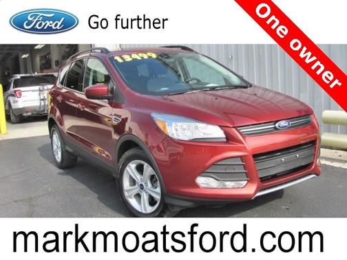Sunset 2015 Ford Escape SE
