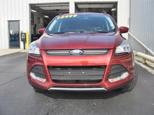Sunset 2015 Ford Escape SE