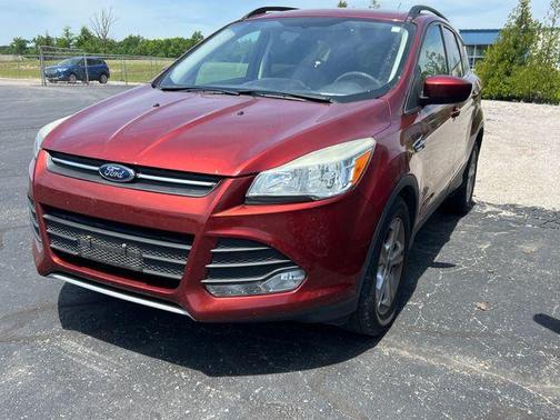 Sunset 2015 Ford Escape SE