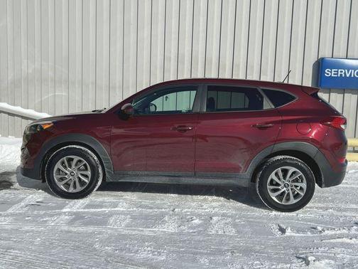 2016 Hyundai TUCSON SE