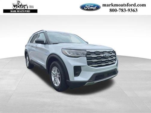 Space White Metallic 2026 Ford Explorer Active