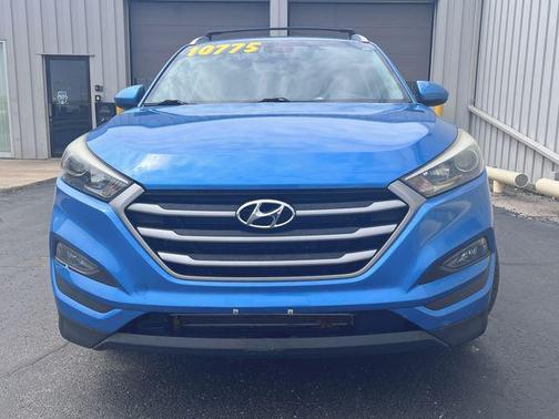 2017 Hyundai TUCSON SE