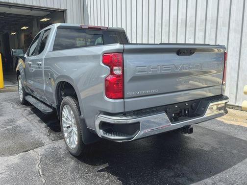 Sterling Gray Metallic 2024 Chevrolet Silverado 1500 LT