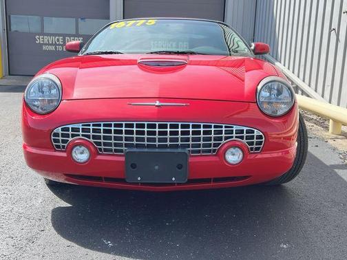 2002 Ford Thunderbird 