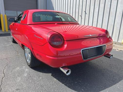 2002 Ford Thunderbird 