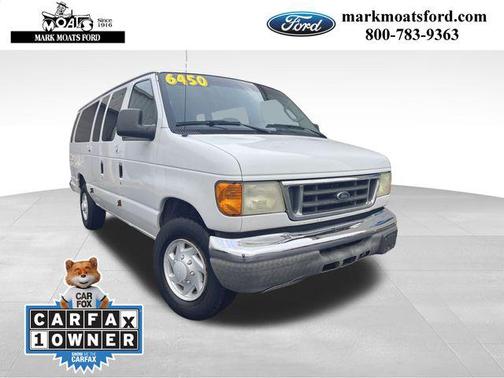 2006 Ford E350 Super Duty XLT