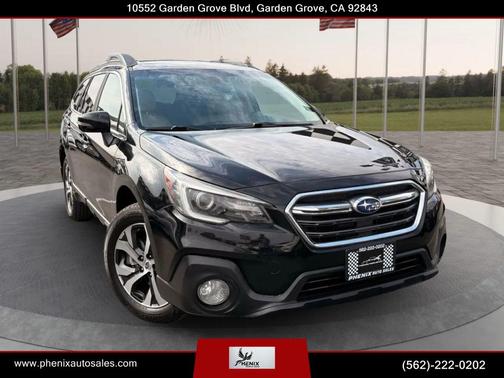Crystal Black Silica 2018 Subaru Outback 3.6R Limited