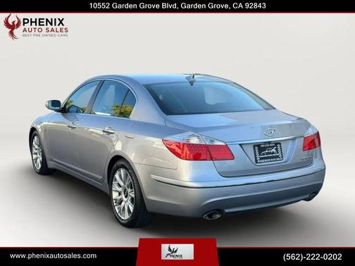Platinum Metallic 2010 Hyundai Genesis 3.8