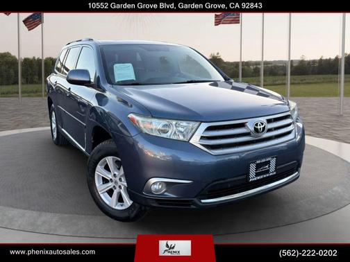 2013 Toyota Highlander SE