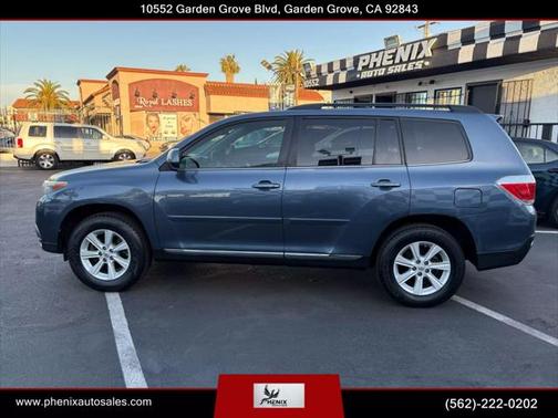 2013 Toyota Highlander SE