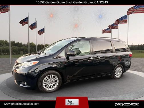Midnight Black Metallic 2016 Toyota Sienna XLE
