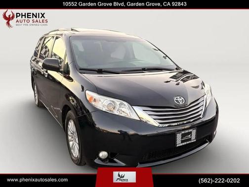 Midnight Black Metallic 2016 Toyota Sienna XLE