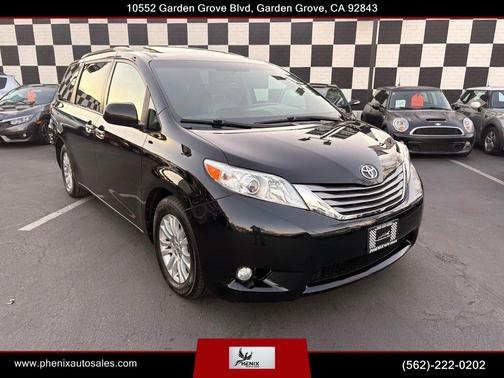 Midnight Black Metallic 2016 Toyota Sienna XLE