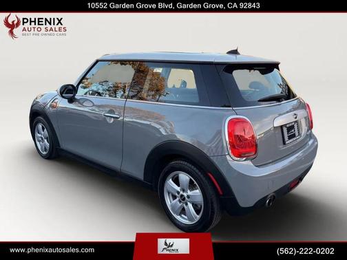 Moonwalk Gray Metallic 2014 MINI Hardtop Cooper