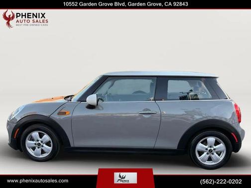 Moonwalk Gray Metallic 2014 MINI Hardtop Cooper