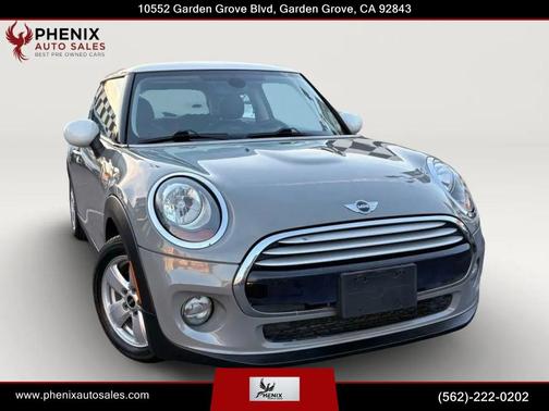 Moonwalk Gray Metallic 2014 MINI Hardtop Cooper