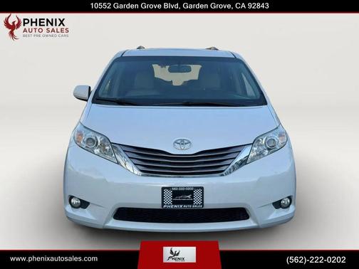 Blizzard Pearl 2015 Toyota Sienna XLE