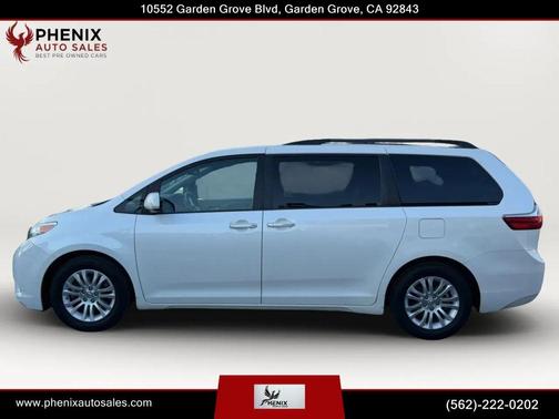 Blizzard Pearl 2015 Toyota Sienna XLE