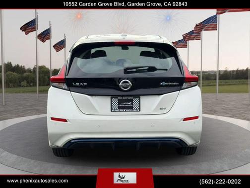 Pearl White 2021 Nissan Leaf SV 40 kWh