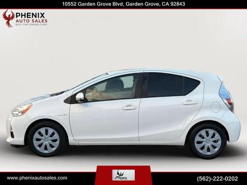 Super White 2012 Toyota Prius c Three