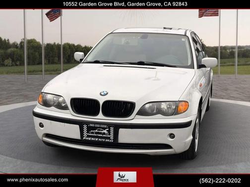 Alpine White 2003 BMW 325 325i Sedan 4D