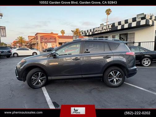 2017 Toyota RAV4 XLE
