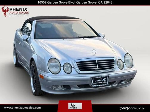 Brilliant Silver Metallic 2002 Mercedes-Benz CLK-Class 320 Cabriolet