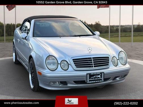 Brilliant Silver Metallic 2002 Mercedes-Benz CLK-Class 320 Cabriolet