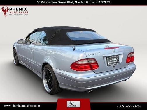 Brilliant Silver Metallic 2002 Mercedes-Benz CLK-Class 320 Cabriolet