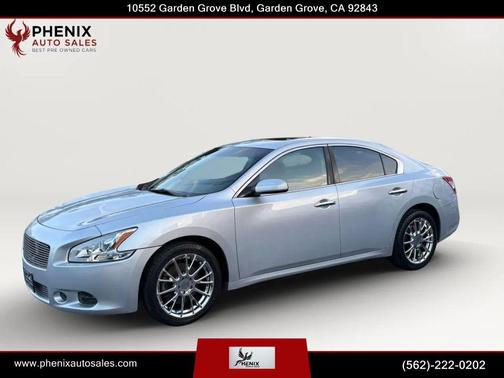 Brilliant Silver Metallic 2011 Nissan Maxima S